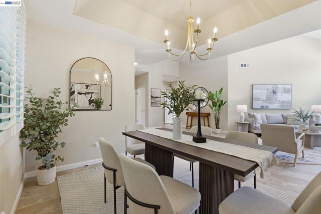 7961 Kemper Ct, Pleasanton, CA 94588