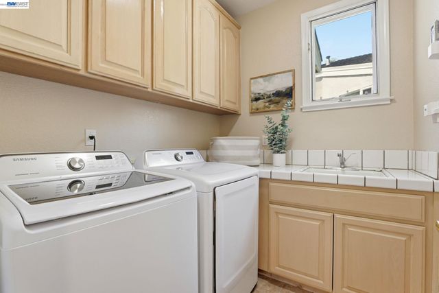 7961 Kemper Ct, Pleasanton, CA 94588