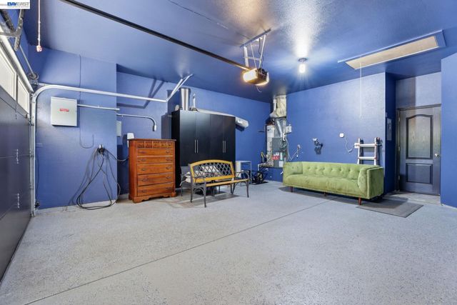 7961 Kemper Ct, Pleasanton, CA 94588