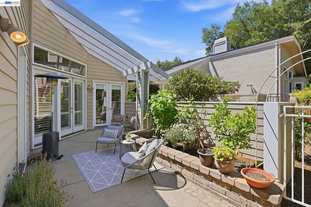 7961 Kemper Ct, Pleasanton, CA 94588