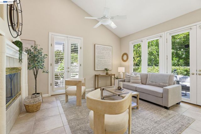 7961 Kemper Ct, Pleasanton, CA 94588