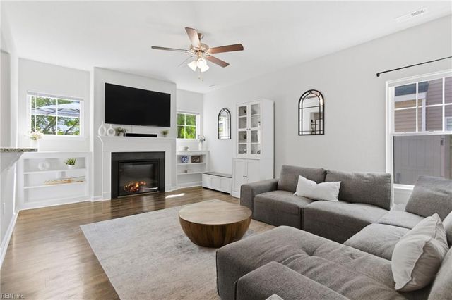 1116 Layton ST, Norfolk, VA 23502