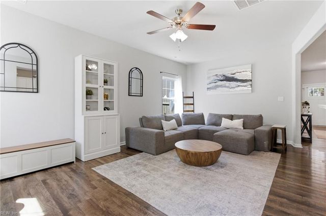 1116 Layton ST, Norfolk, VA 23502