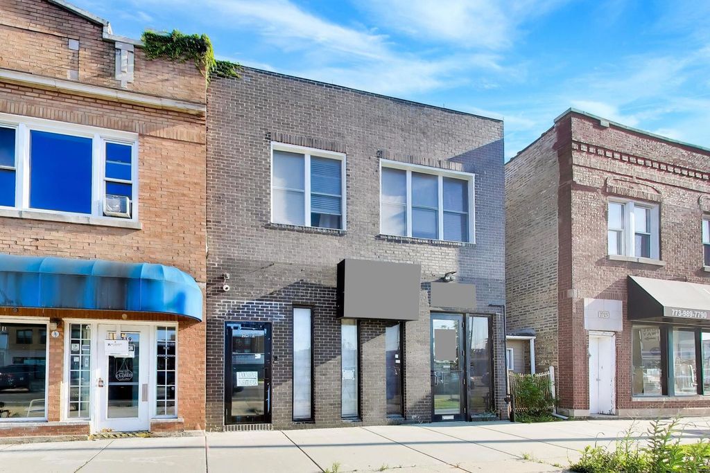 2721 W Peterson Avenue, Chicago, IL 60659 — exterior