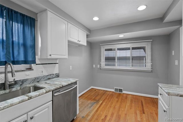 35236 Leon Street, Livonia, MI 48150