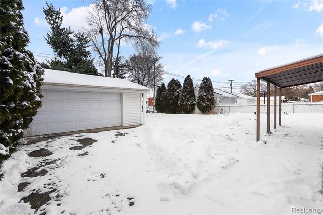 35236 Leon Street, Livonia, MI 48150