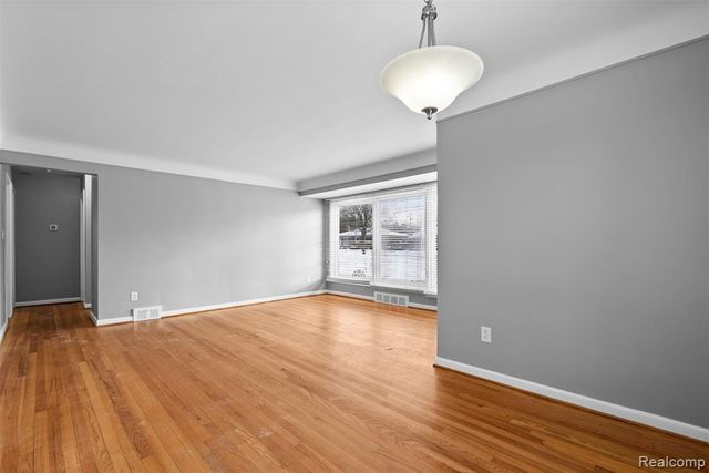 35236 Leon Street, Livonia, MI 48150