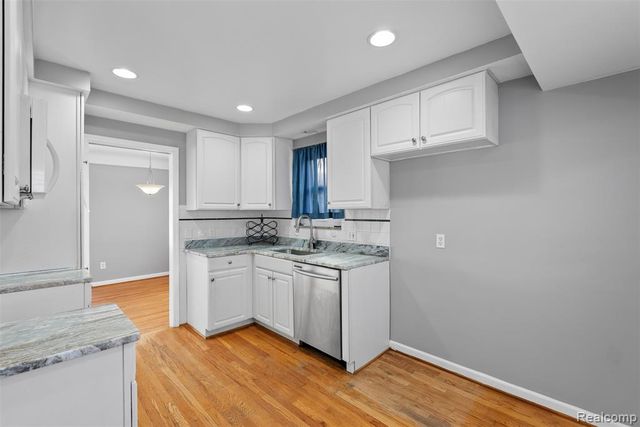 35236 Leon Street, Livonia, MI 48150