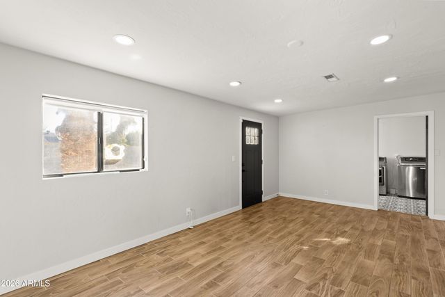 1715 S ROBERTS Road, Tempe, AZ 85281