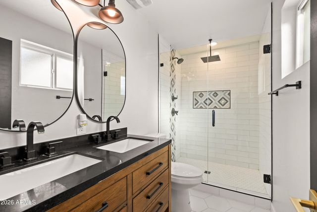 1715 S ROBERTS Road, Tempe, AZ 85281