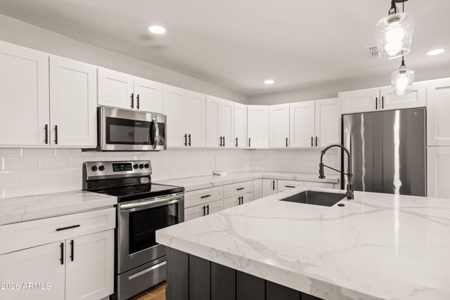 1715 S ROBERTS Road, Tempe, AZ 85281