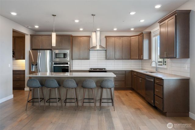 1407 Baker Heights Loop, Bremerton, WA 98312