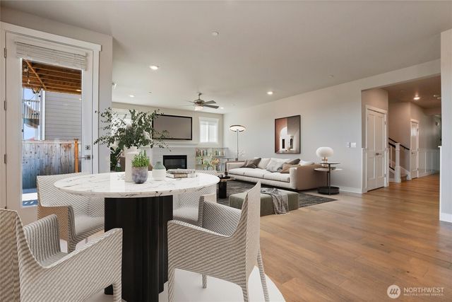 1407 Baker Heights Loop, Bremerton, WA 98312
