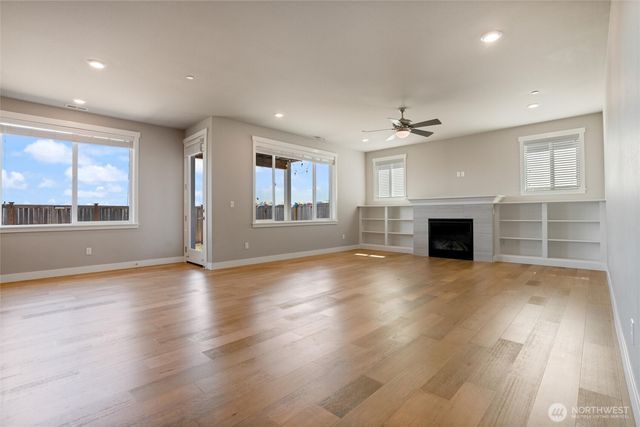 1407 Baker Heights Loop, Bremerton, WA 98312