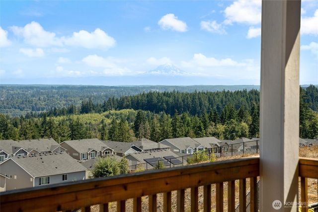 1407 Baker Heights Loop, Bremerton, WA 98312