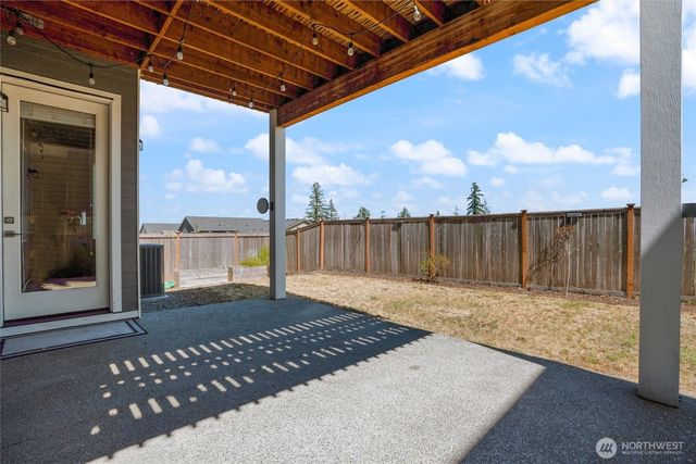 1407 Baker Heights Loop, Bremerton, WA 98312
