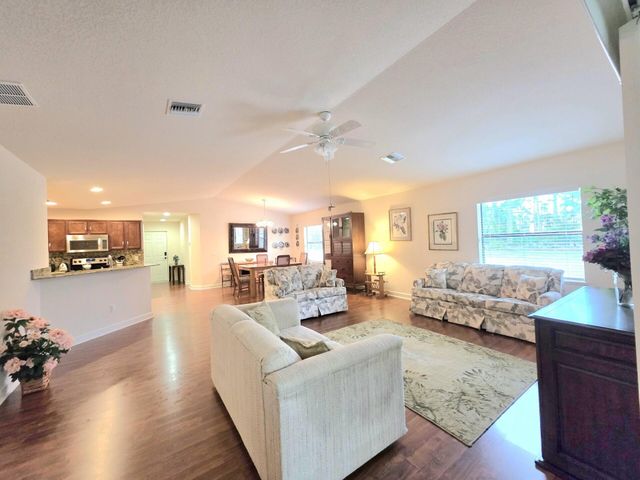 17 San Felipe, Fort Pierce, FL 34951