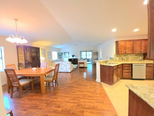 17 San Felipe, Fort Pierce, FL 34951