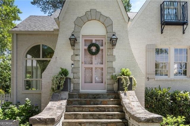 2203 Howell Mill Road NW, Atlanta, GA 30318