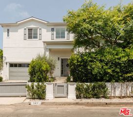141 S Saltair Avenue, Los Angeles, CA 90049