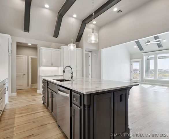 2719 W Van Buren Court, Broken Arrow, OK 74011