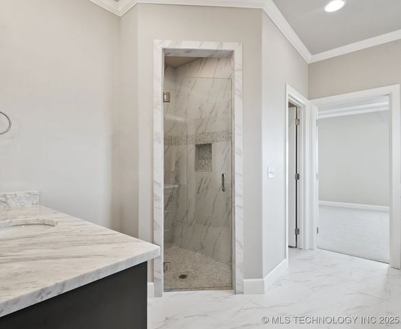 2719 W Van Buren Court, Broken Arrow, OK 74011