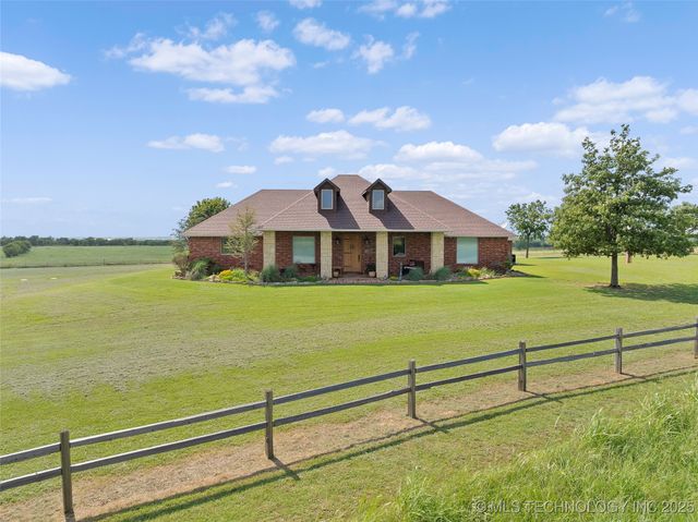10738 Cemetery Road, Marietta, OK 73448