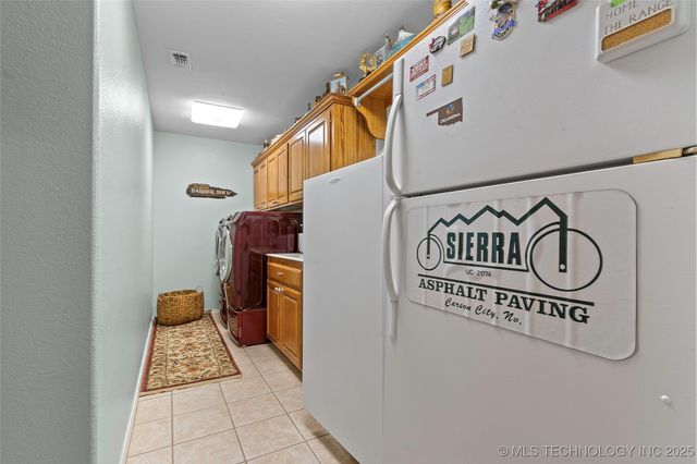 10738 Cemetery Road, Marietta, OK 73448