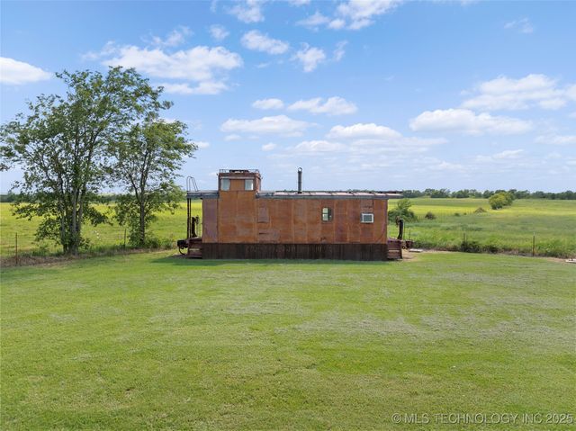 10738 Cemetery Road, Marietta, OK 73448