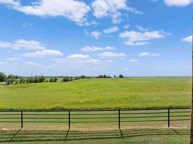 10738 Cemetery Road, Marietta, OK 73448