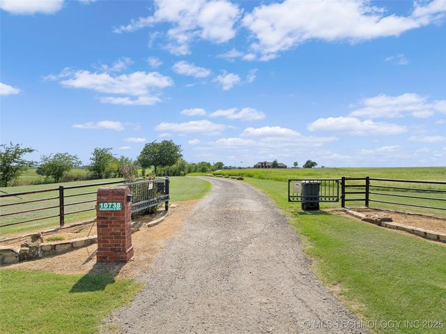 10738 Cemetery Road, Marietta, OK 73448