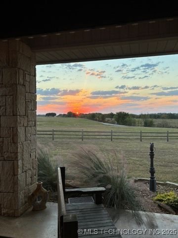 10738 Cemetery Road, Marietta, OK 73448