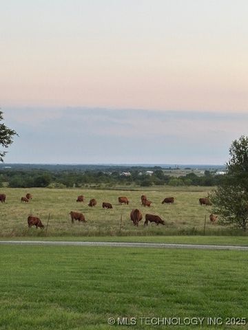 10738 Cemetery Road, Marietta, OK 73448