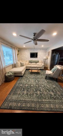 228 LAKE CHAMPLAIN DR, Little Egg Harbor Twp, NJ 08087