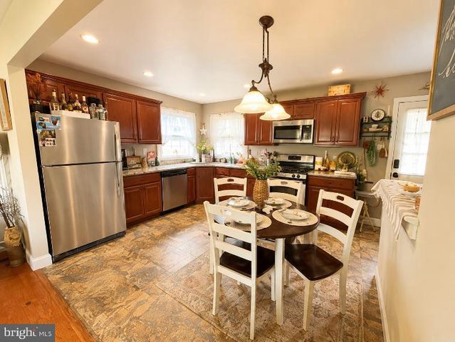 228 LAKE CHAMPLAIN DR, Little Egg Harbor Twp, NJ 08087