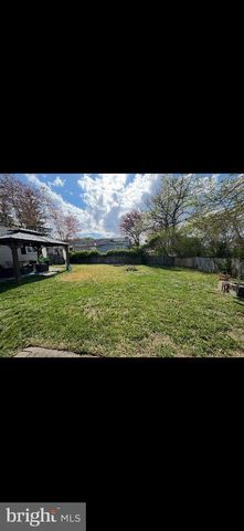 228 LAKE CHAMPLAIN DR, Little Egg Harbor Twp, NJ 08087