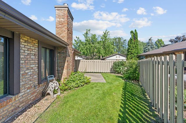 1164 Xene Lane N, Plymouth, MN 55447