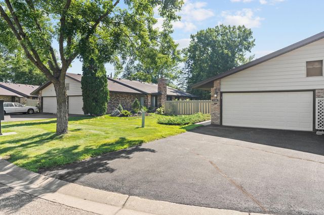 1164 Xene Lane N, Plymouth, MN 55447