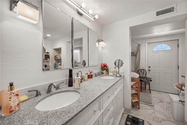 15845 La Vida, Palm Springs, CA 92262