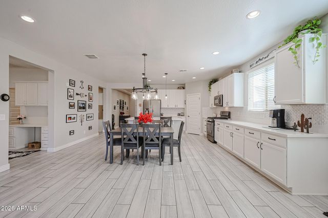 18386 W ILLINI Street, Goodyear, AZ 85338