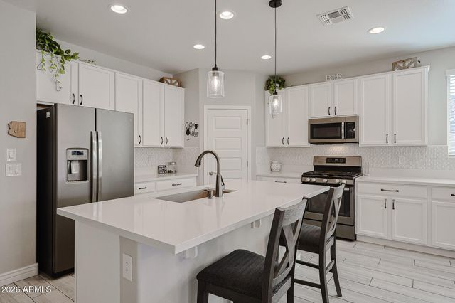 18386 W ILLINI Street, Goodyear, AZ 85338