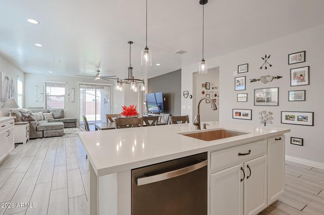 18386 W ILLINI Street, Goodyear, AZ 85338