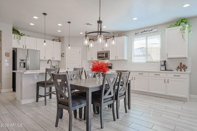 18386 W ILLINI Street, Goodyear, AZ 85338