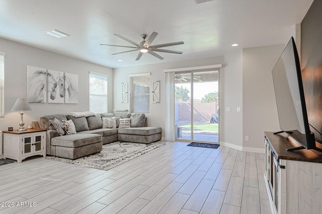 18386 W ILLINI Street, Goodyear, AZ 85338