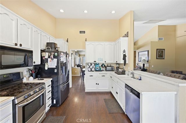3762 S Peach Tree, Ontario, CA 91761