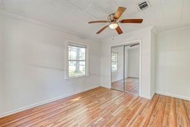 1506 1st Avenue N, Texas City, TX 77590