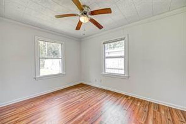 1506 1st Avenue N, Texas City, TX 77590