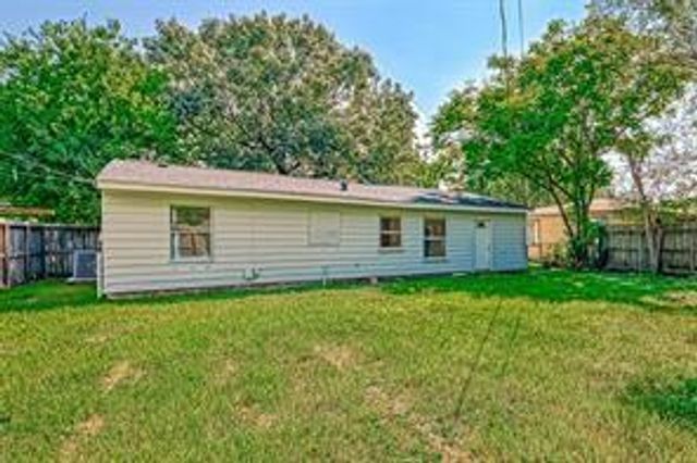 1506 1st Avenue N, Texas City, TX 77590