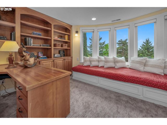 10007 Nw THOMPSON Rd, Portland, OR 97229