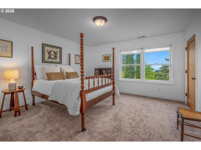 10007 Nw THOMPSON Rd, Portland, OR 97229